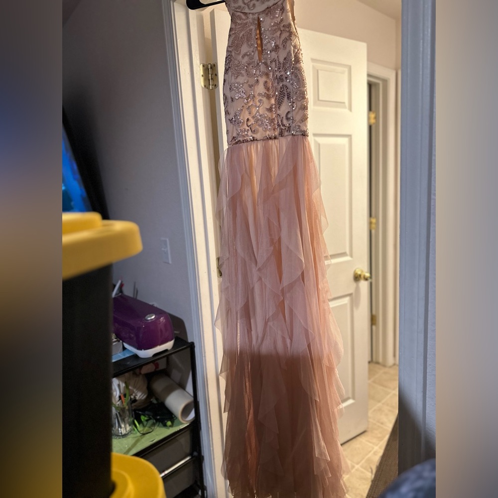 Blush pink, size 11 juniors